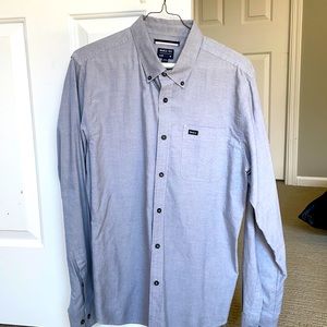 RVCA long sleeve button down shirt. Slim size M